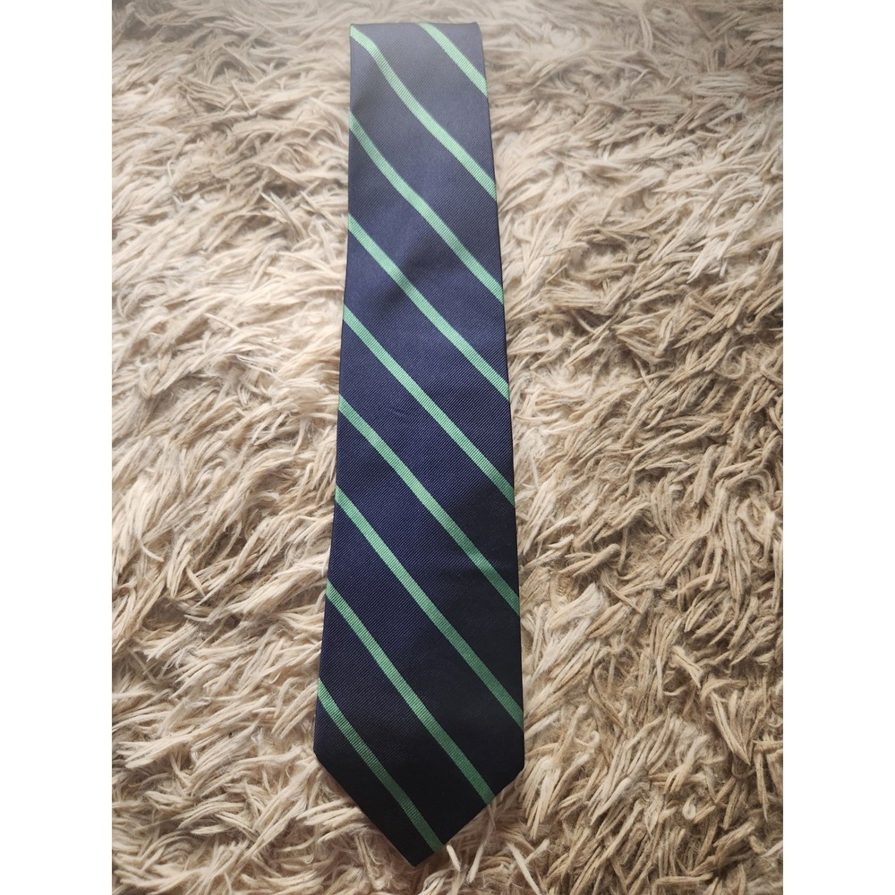 Brooks Brothers Men's Ripp Neck Tie All Silk  Hand Made In U.S.A.